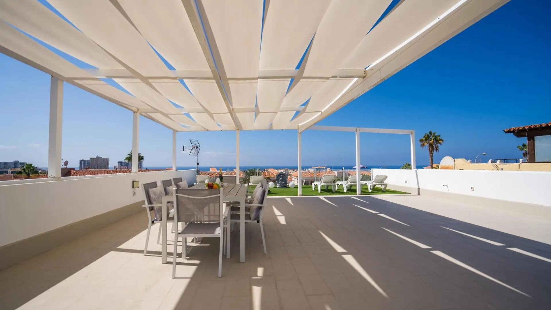 Villa La Laja With 5 Bedrooms And Sea View Кальяо-Сальвахе Испания